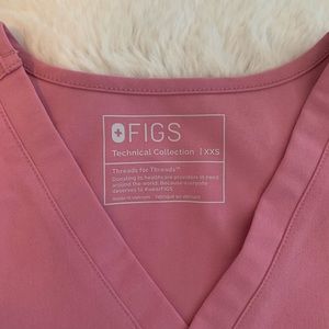Figs Chalk Pink Scrub Set